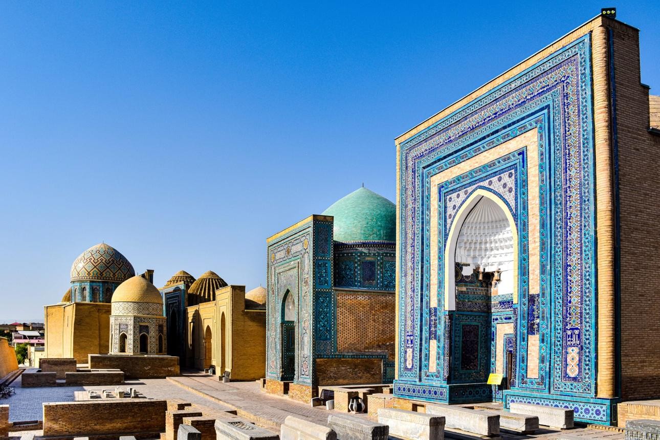 Amir Timur Square & Central Avenue